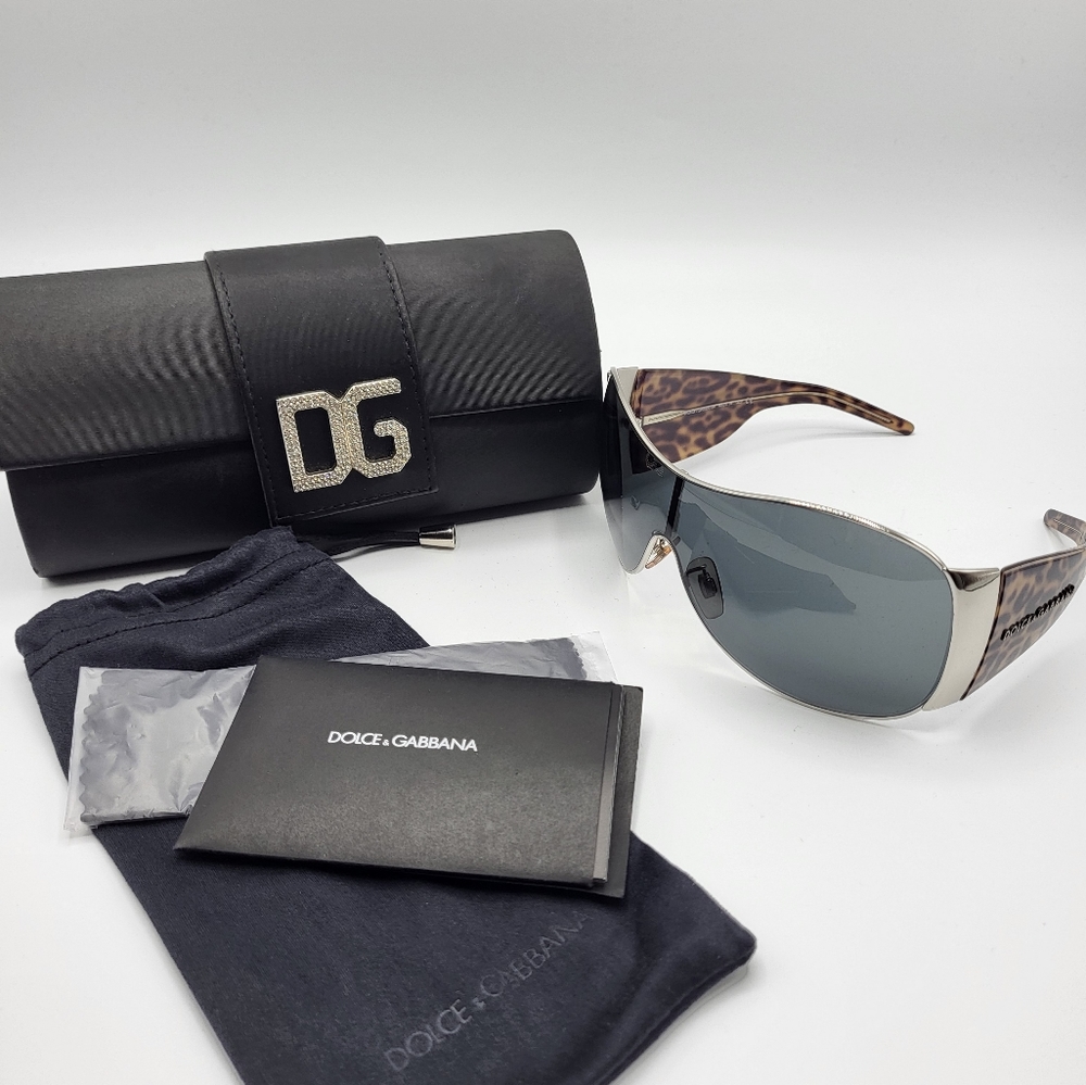 DOLCE & GABBANA sunglasses